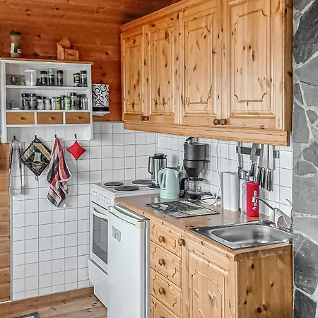In Botenhamn With House A Mountain View