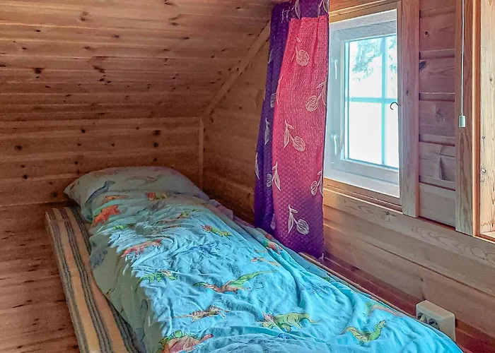 Cozy In Botenhamn With House A Mountain View Botnhamn